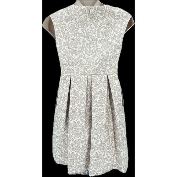 Eliza J Ladies Dress Size 8 Tapestry Print Evening Wear Jeweled Neckline - Picture 2 of 13